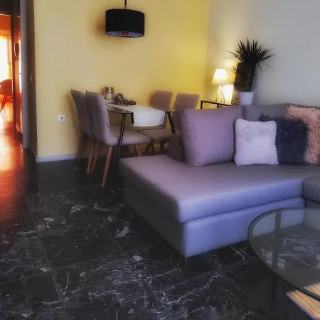 Cosy Retro * 扎金索斯镇